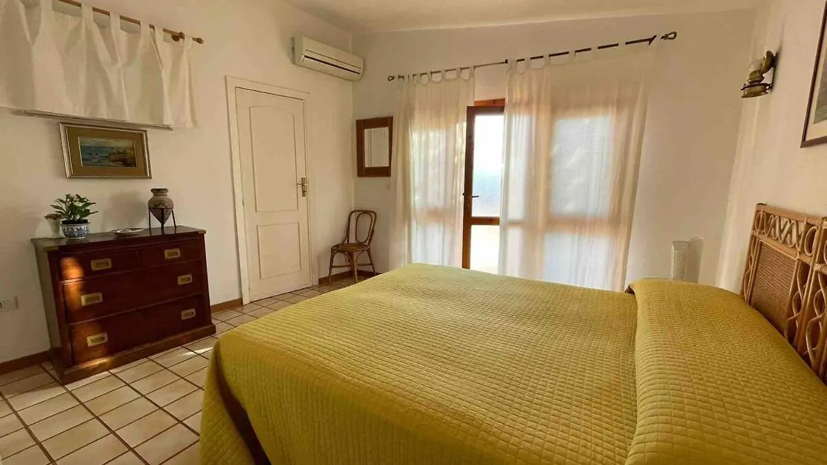 Le Tre Palme Villa Fontane Bianche 0*,