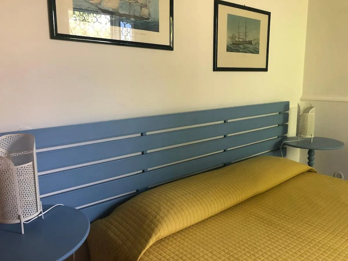 Holiday home Le Tre Palme Villa Fontane Bianche Italy
