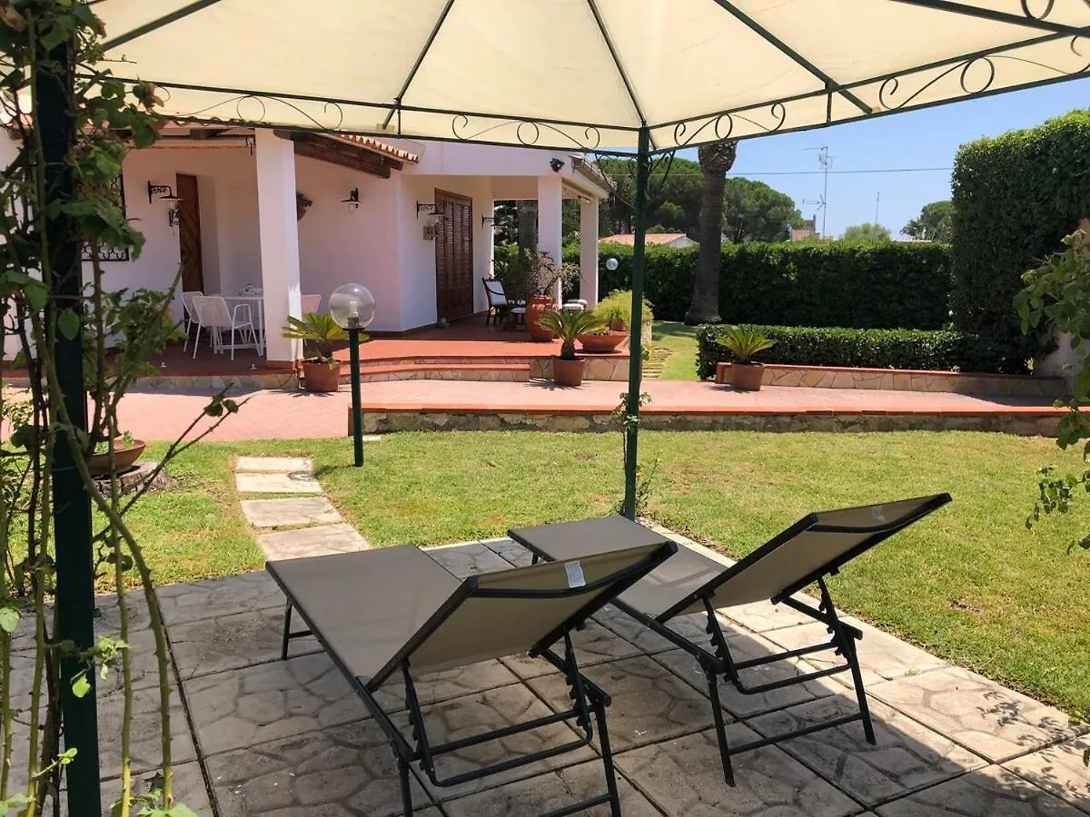 Holiday home Le Tre Palme Villa Fontane Bianche