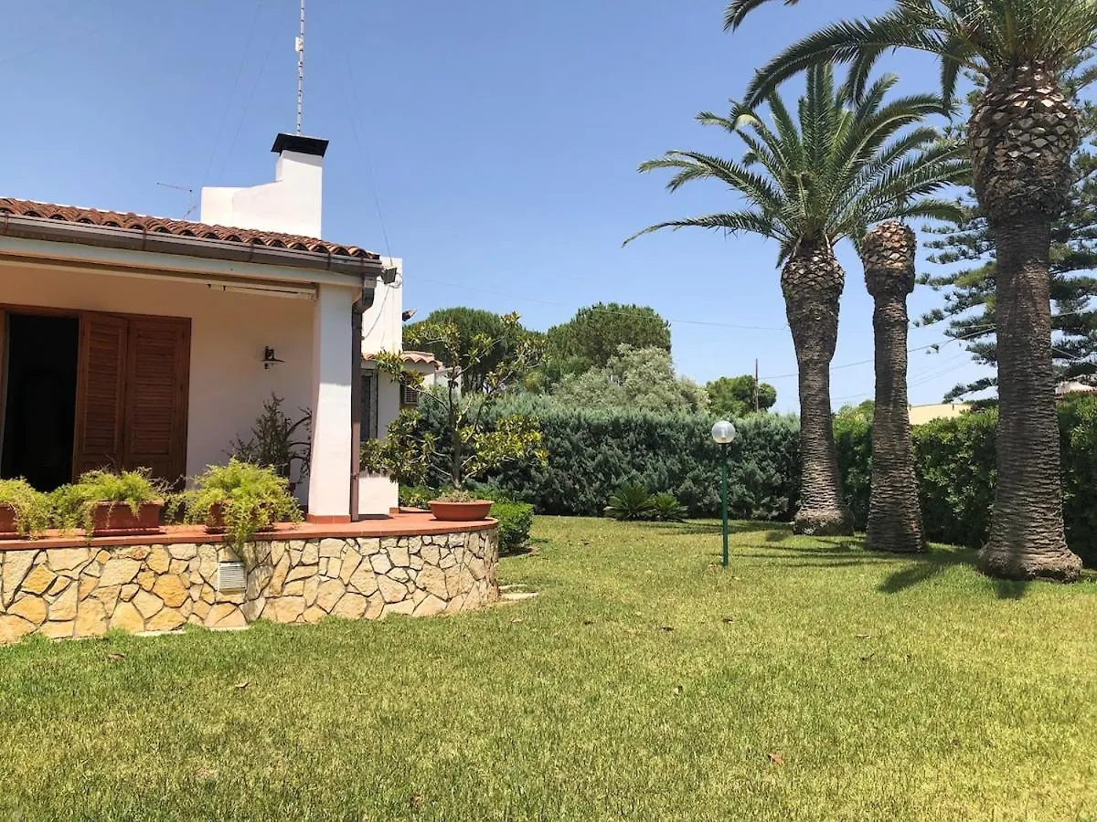 Holiday home Le Tre Palme Villa Fontane Bianche